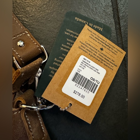 NWT Roots bag Canadian villager tribe - Picture 5 of 8